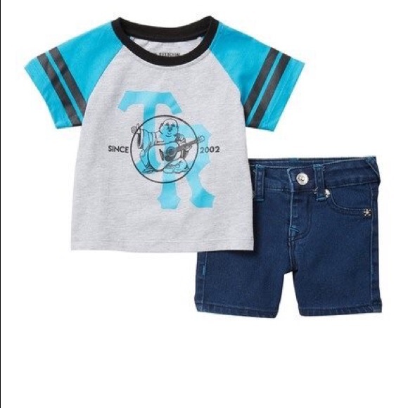 True Religion Varsity Raglan Top & Shorts Set - Picture 1 of 4
